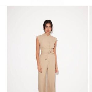 Chic Beige Sleeveless Jumpsuit
